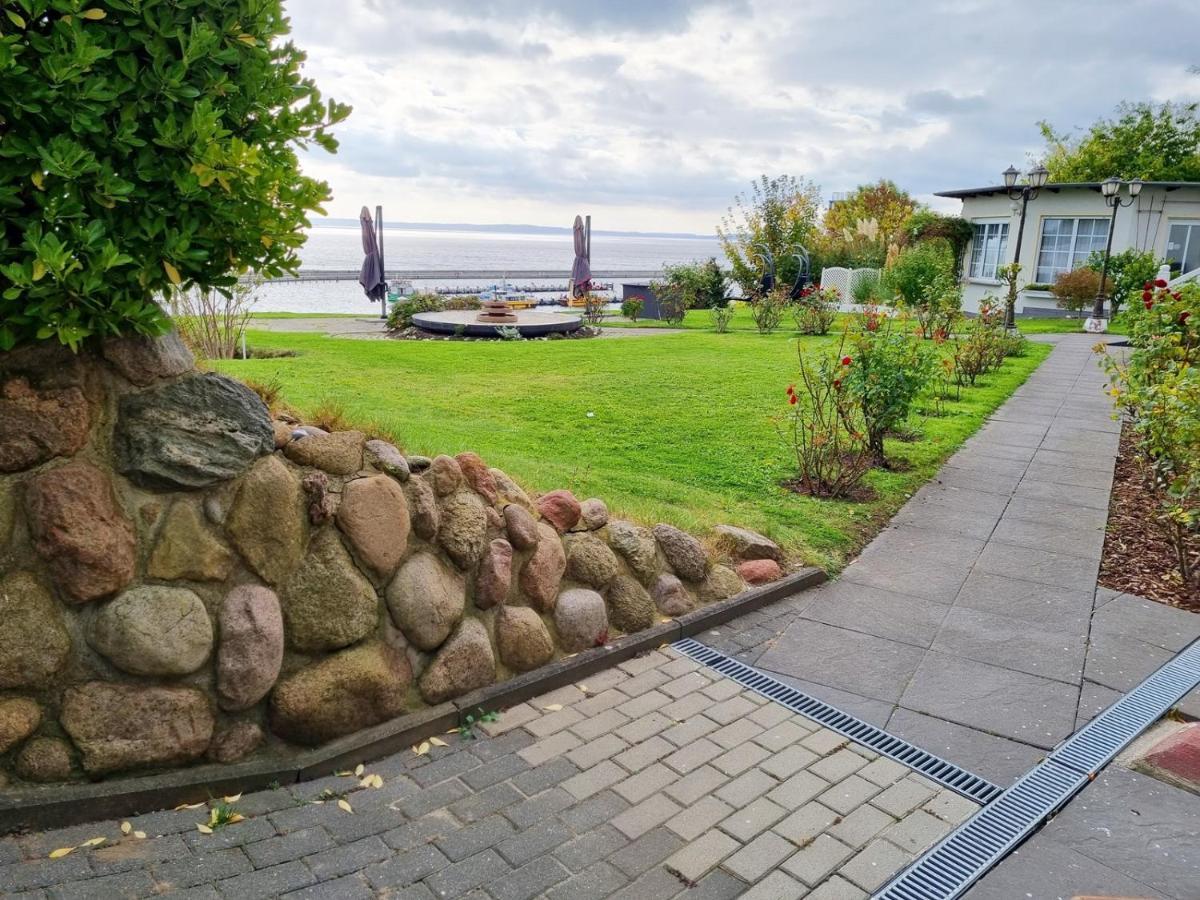 Hotel Waterkant Sassnitz Exterior photo